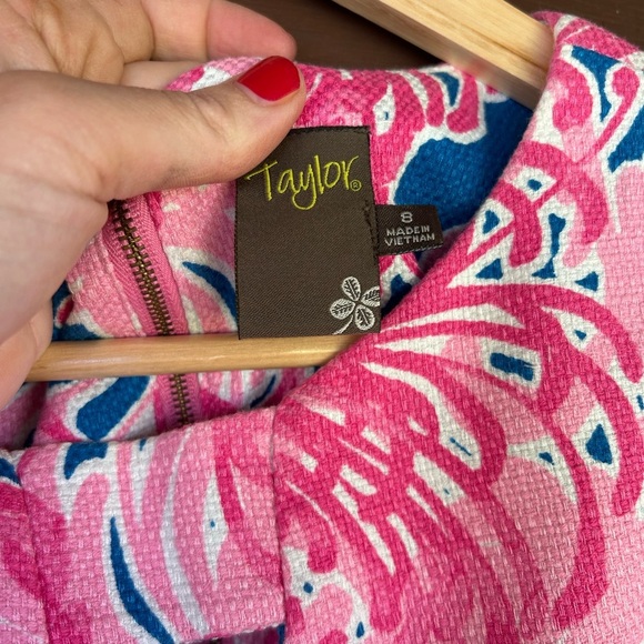 Taylor Shift Dress Size 8 - Picture 3 of 5